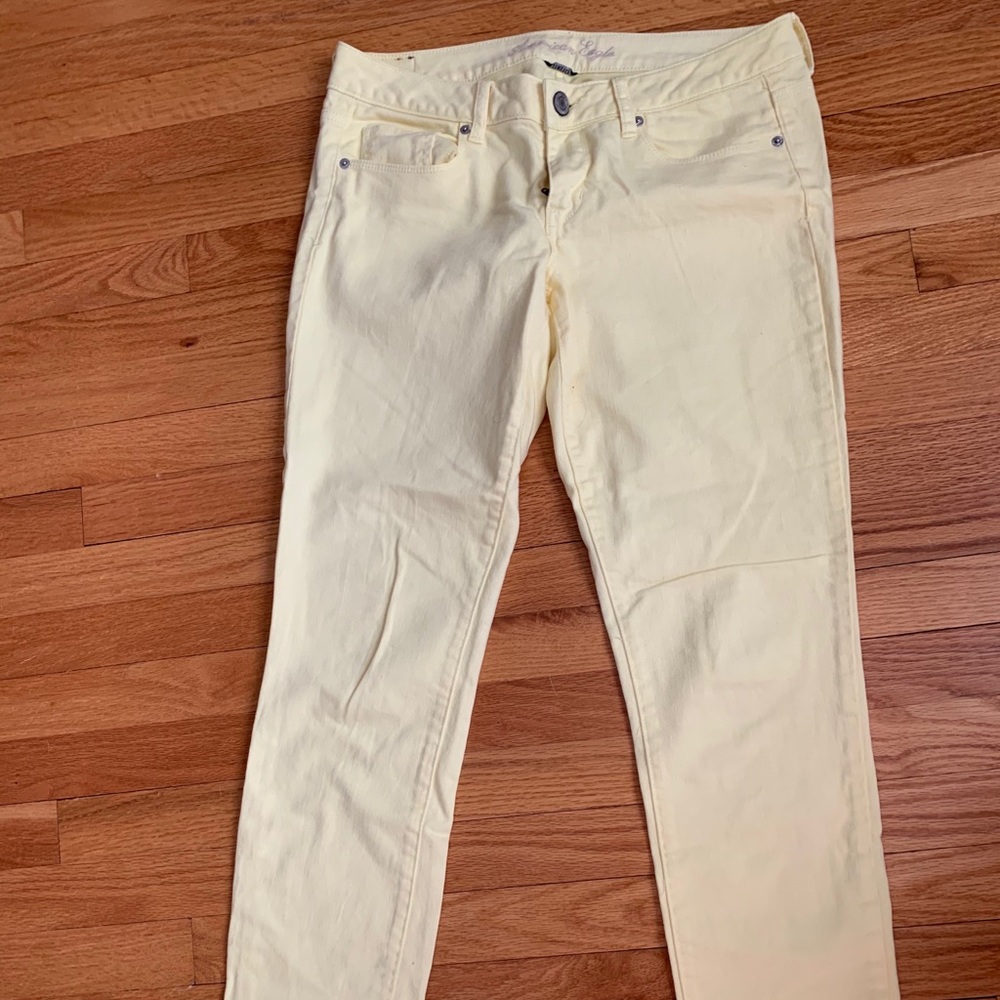 American Eagle stretch yellow jeans Size 10